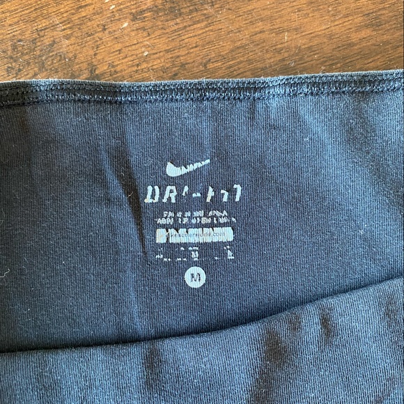 Nike Dri-Fir Capri - Picture 3 of 4